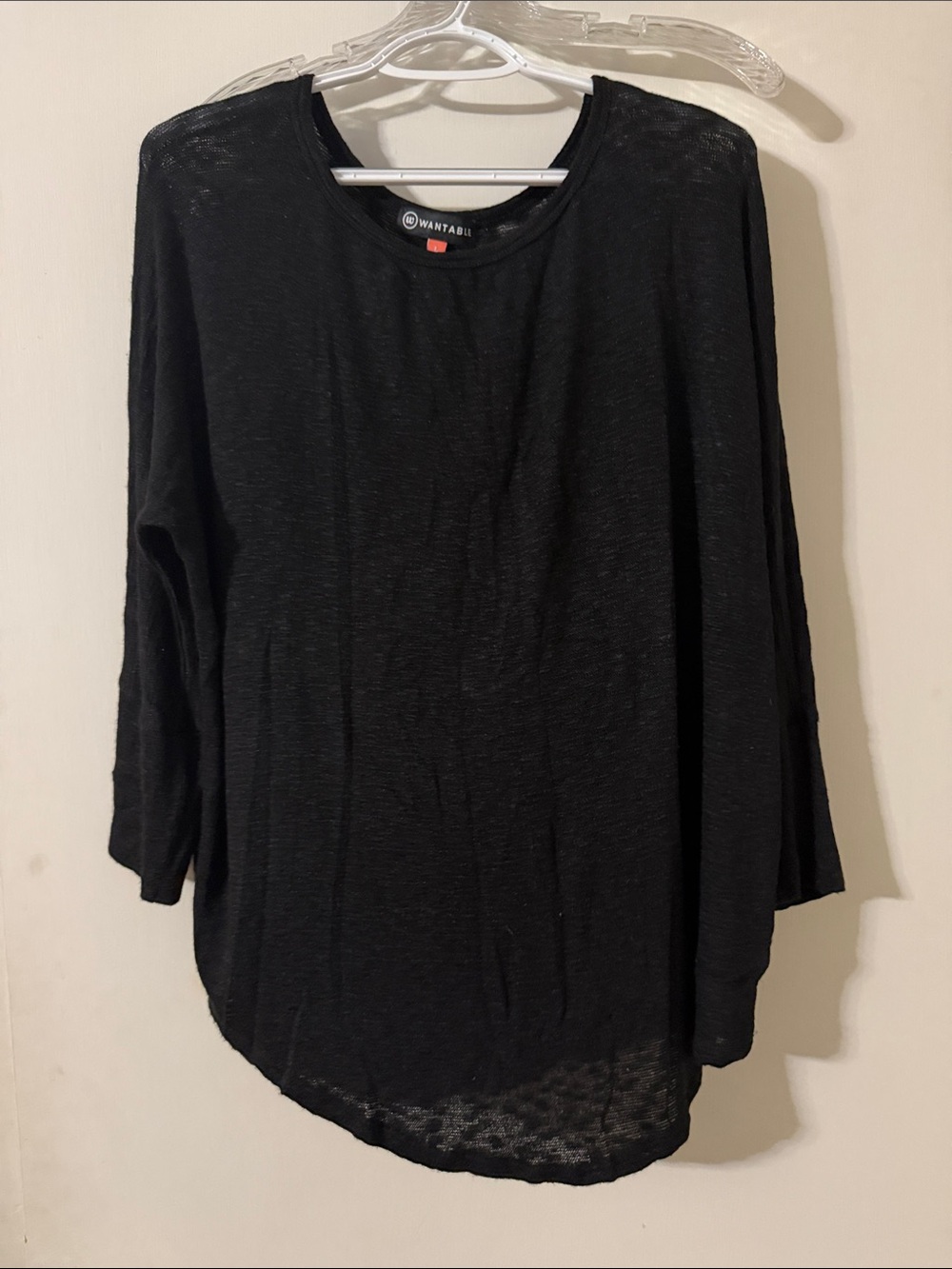 Wantable Black Lightweight Long-Sleeve Crewneck Top